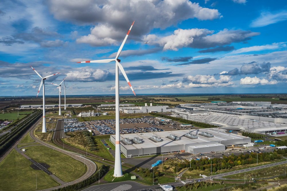 Windpark im BMW-Werk Leipzig, Sachsen. © Jan Oelker,  2021.