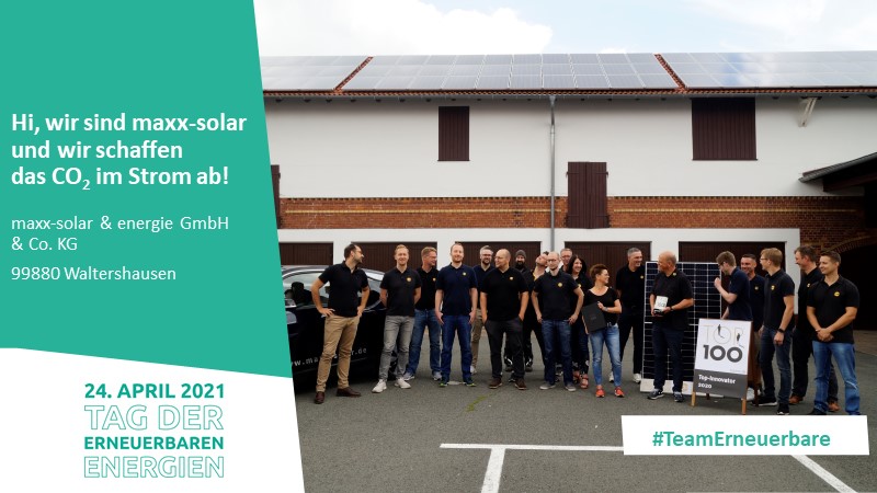 Gruppenfoto der Mitarbeitenden der maxx-solar & energie GmbH & Co. KG