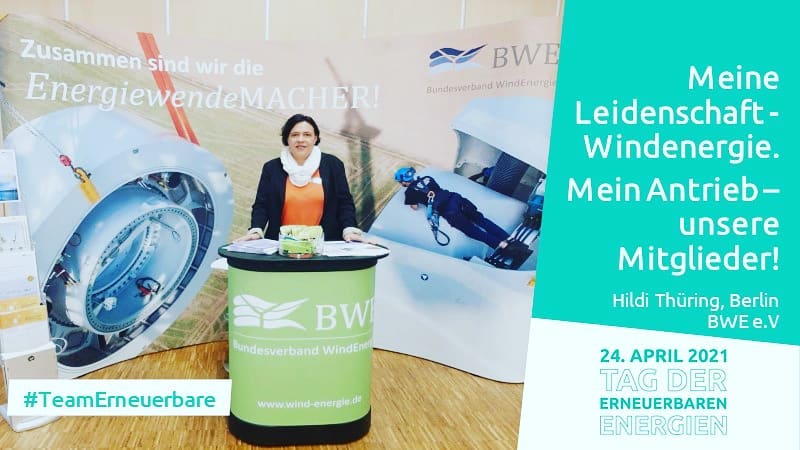 BWE-Mitarbeiterin an einem BWE-Messestand