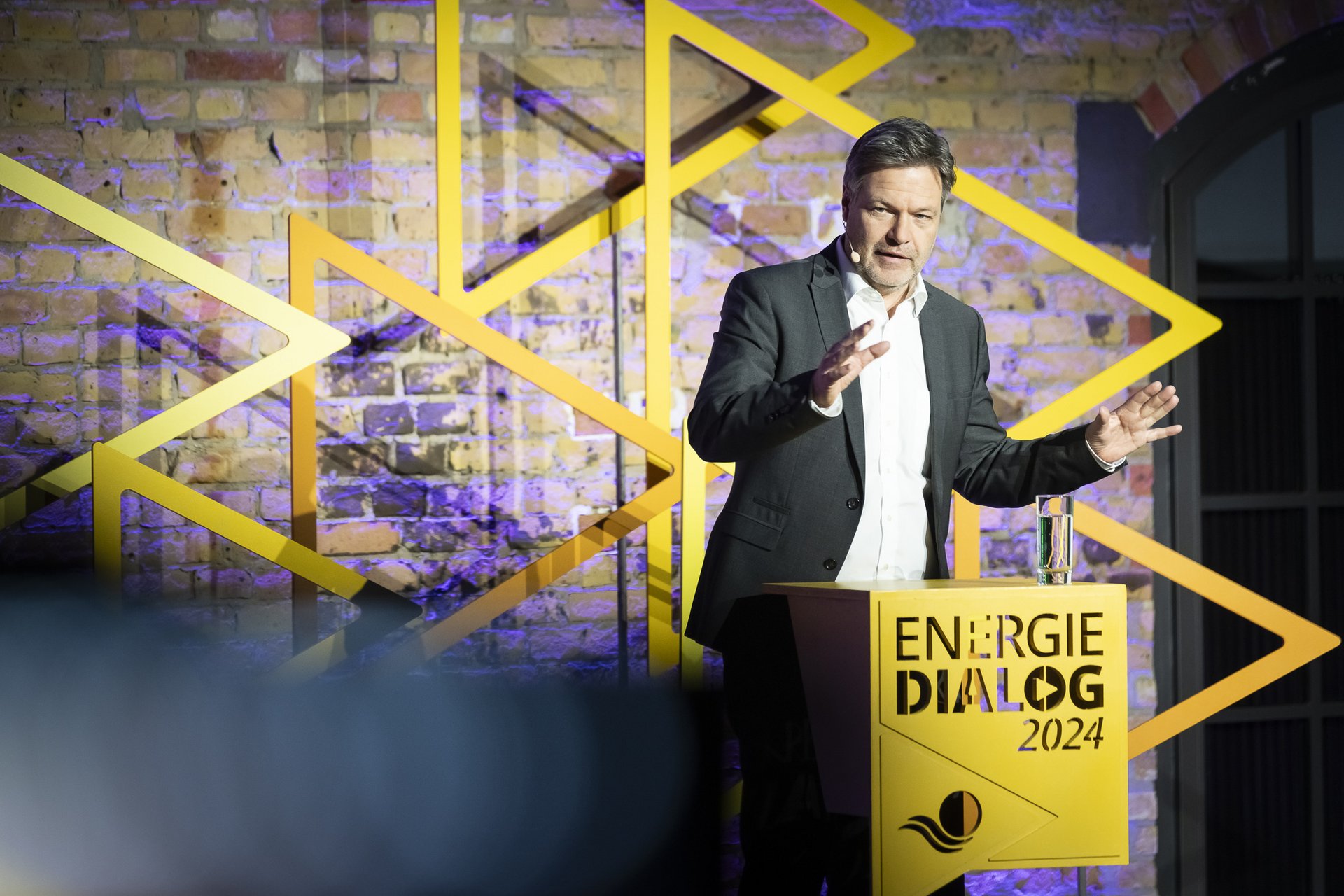 Dr. Robert Habeck, Vizekanzler und Bundesminister für Wirtschaft und Klimaschutz bei seiner Grundsatzrede auf dem Energiedialog 2024