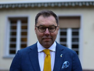 Bildbeschreibung: Portraitbild von S.E. Oleksii Makeiev