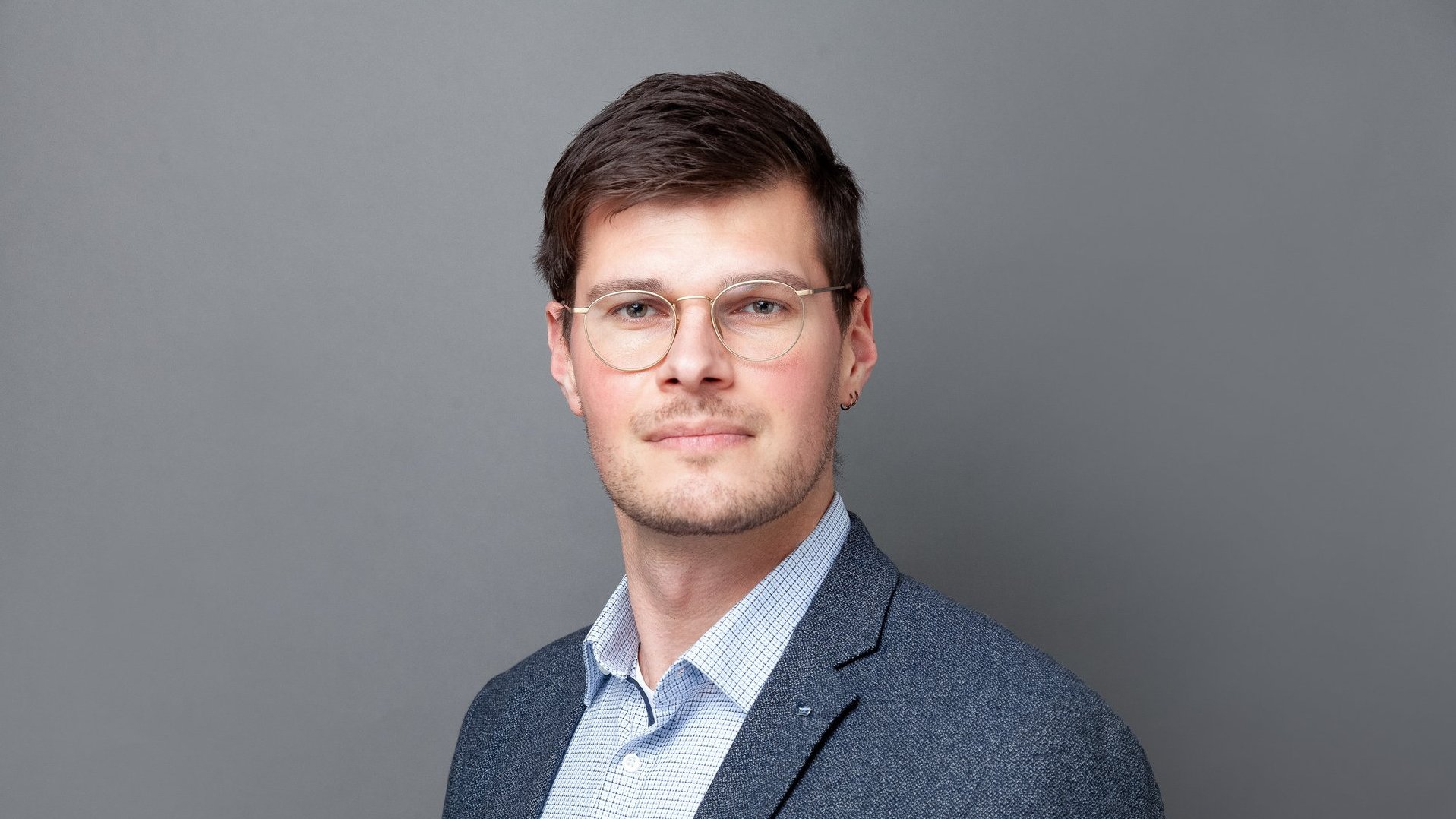 Portraitbild von Frank Grüneisen