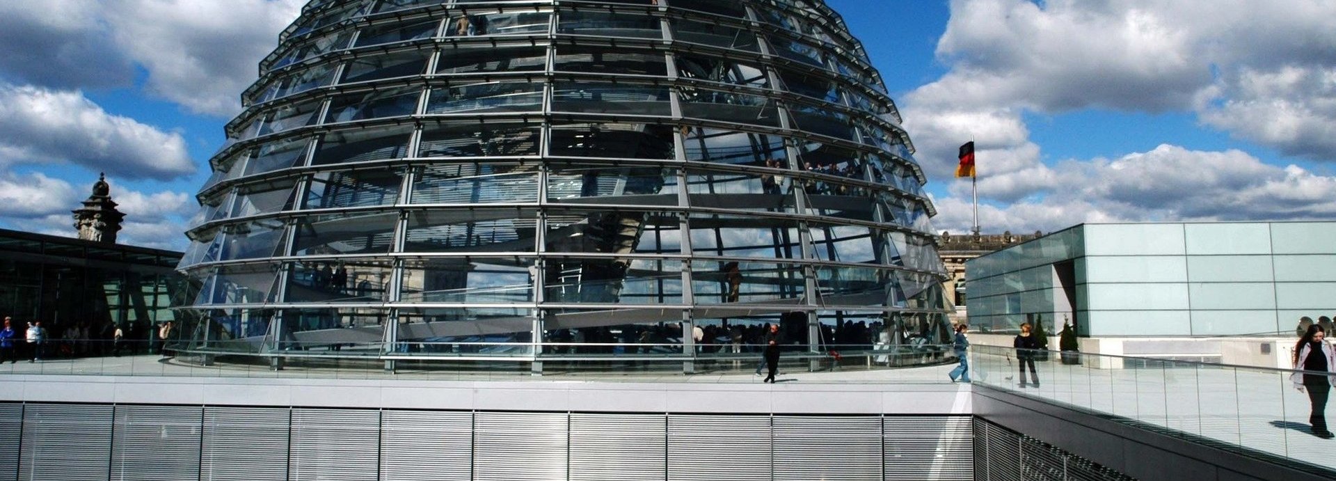 Beschreibung: Glaskuppel des deutschen Bundestages von außen