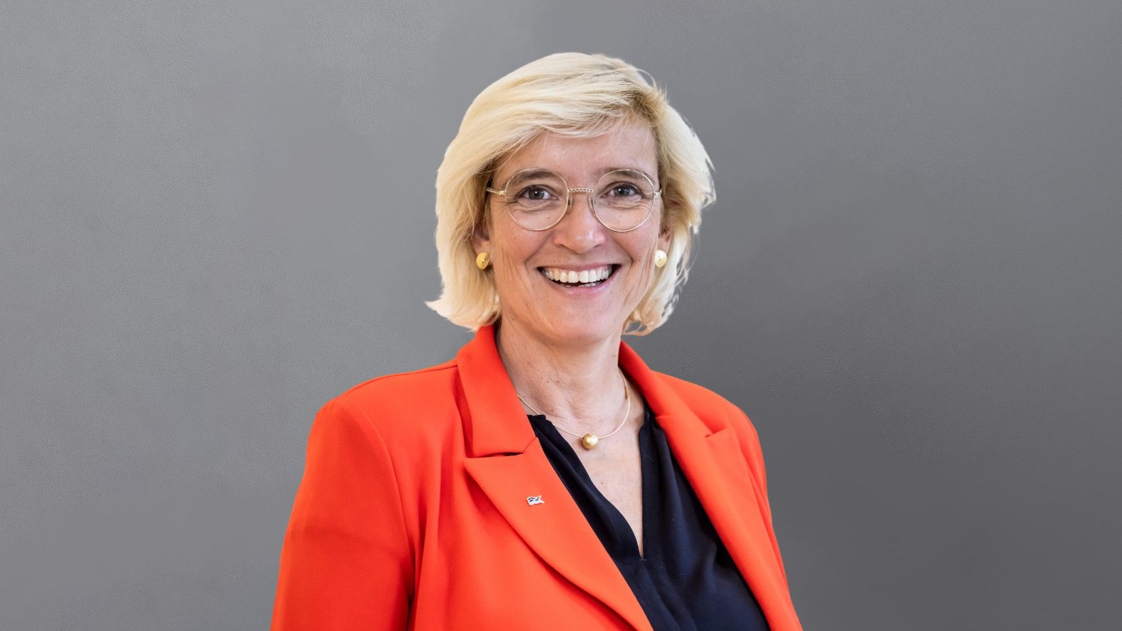 Portraitbild von Bärbel Heidebroek