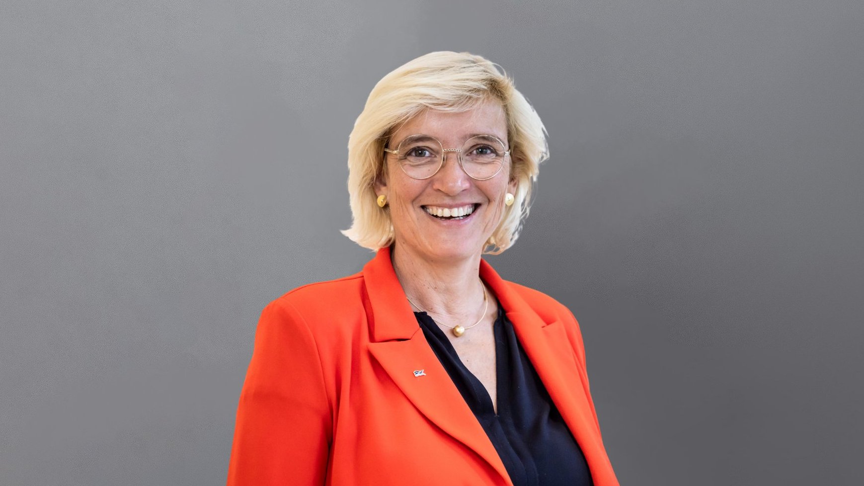 Portraitbild von Bärbel Heidebroek
