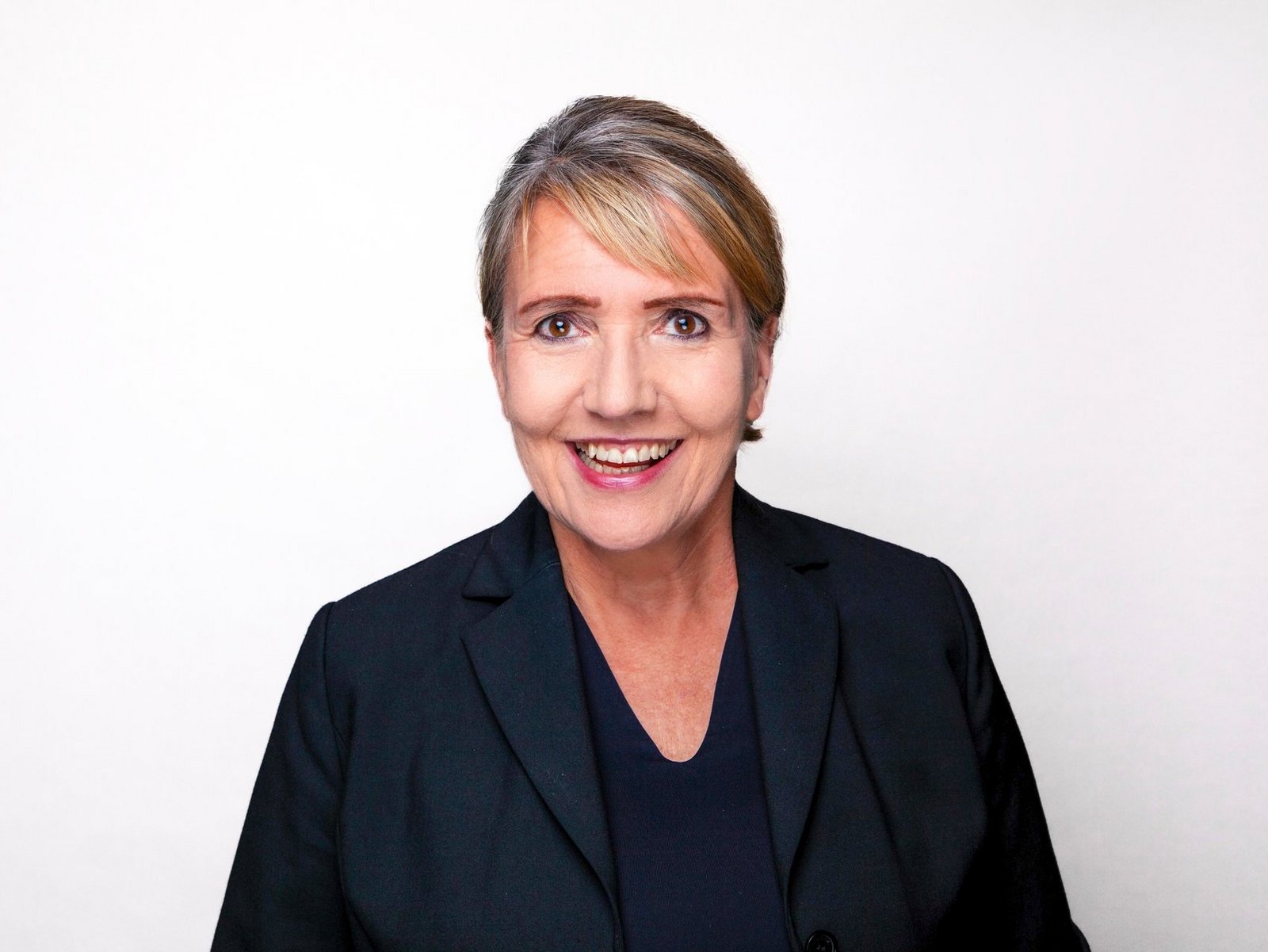 Portraitbild von Simone Peter