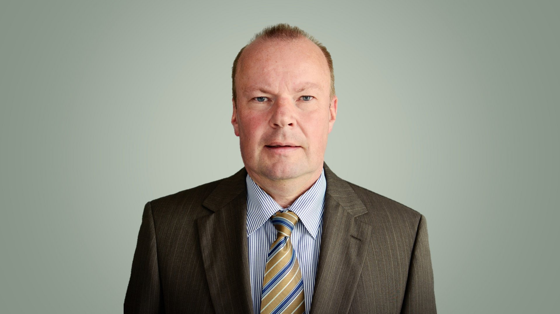Portraitbild von Hans-Peter Lang