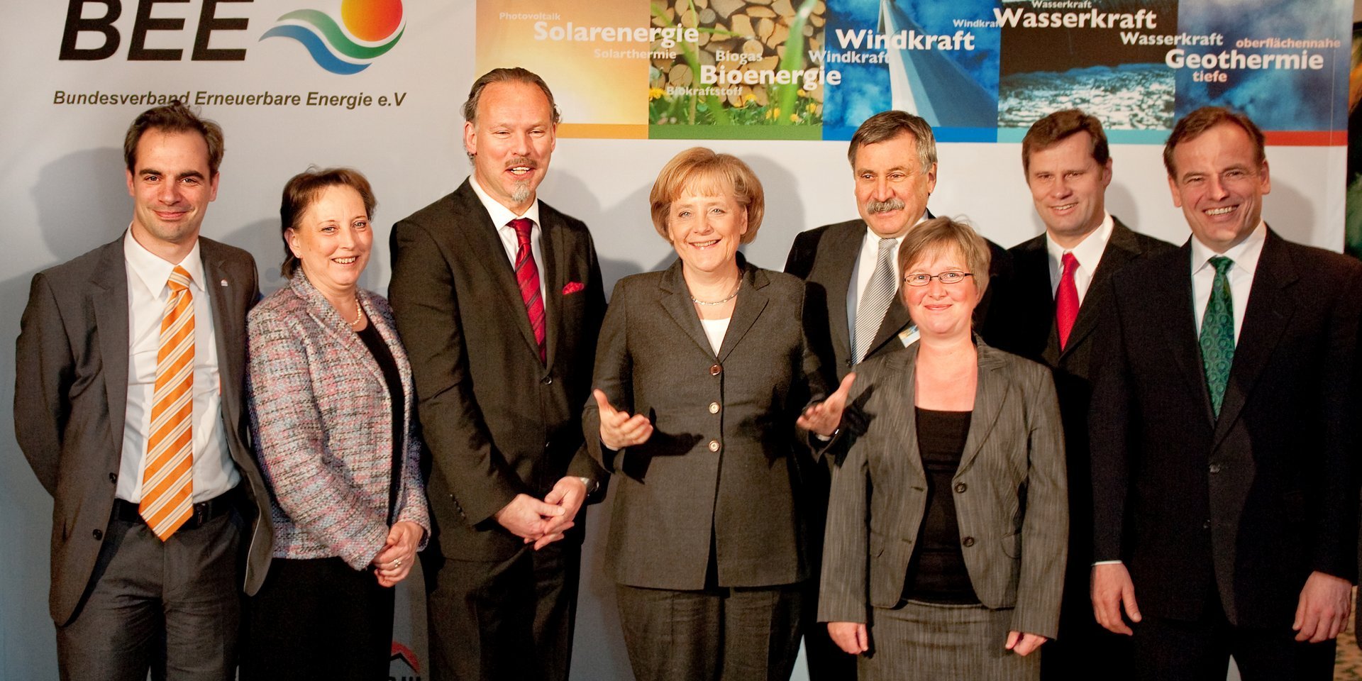 Gruppenbild mit Angela Merkel auf dem BEE-Neujahrsempfang 2009