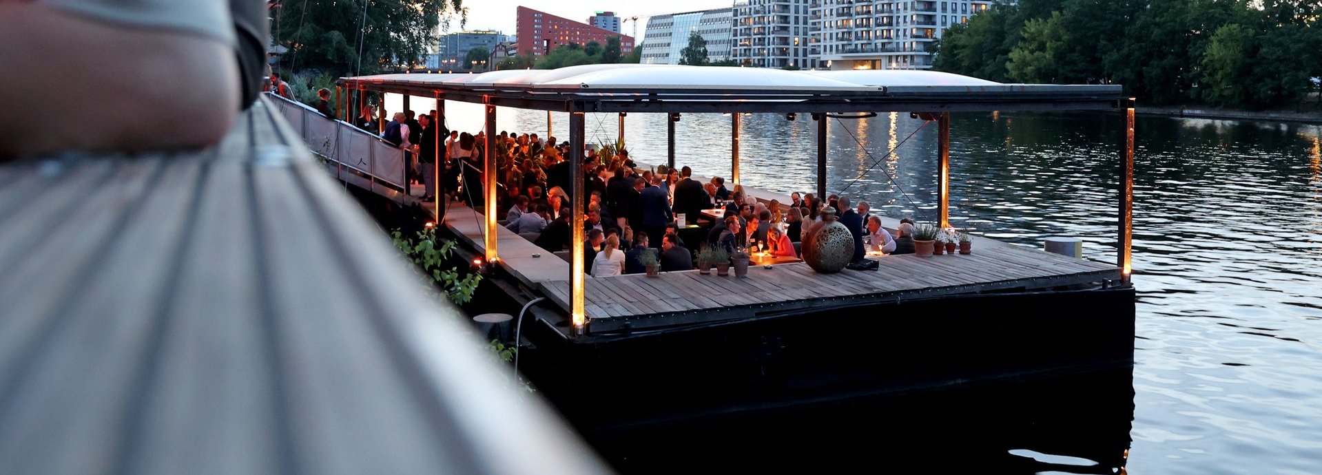 Abendlicher Blick auf die Spree beim BEE-Sommerfest