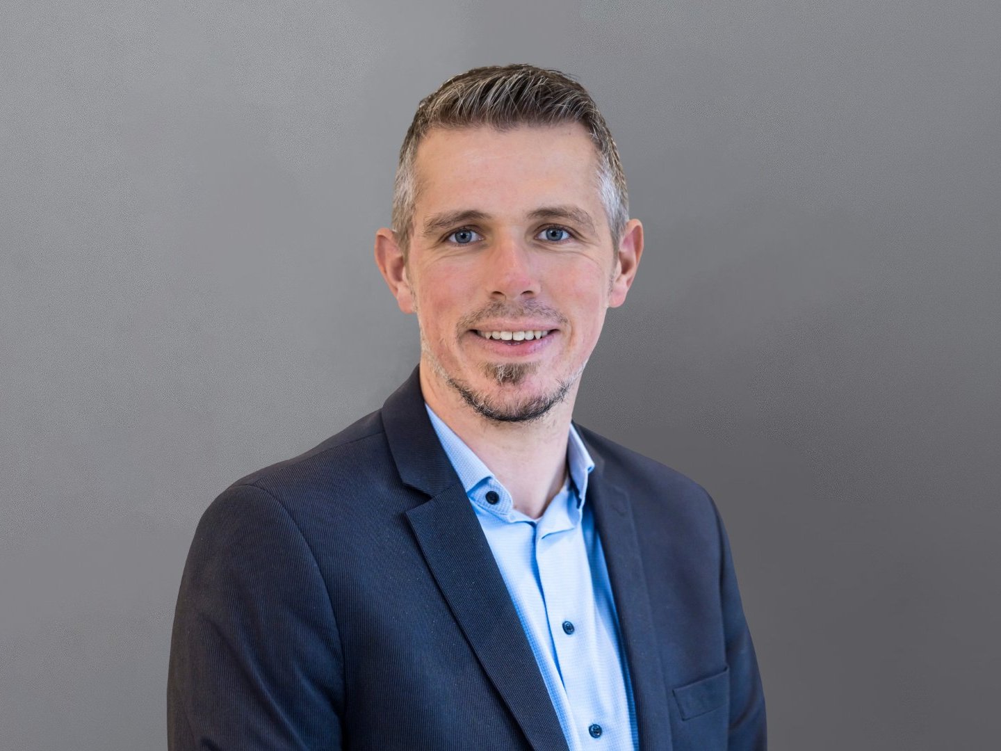 Bildbeschreibung: Portraitbild von Stefan Liesner