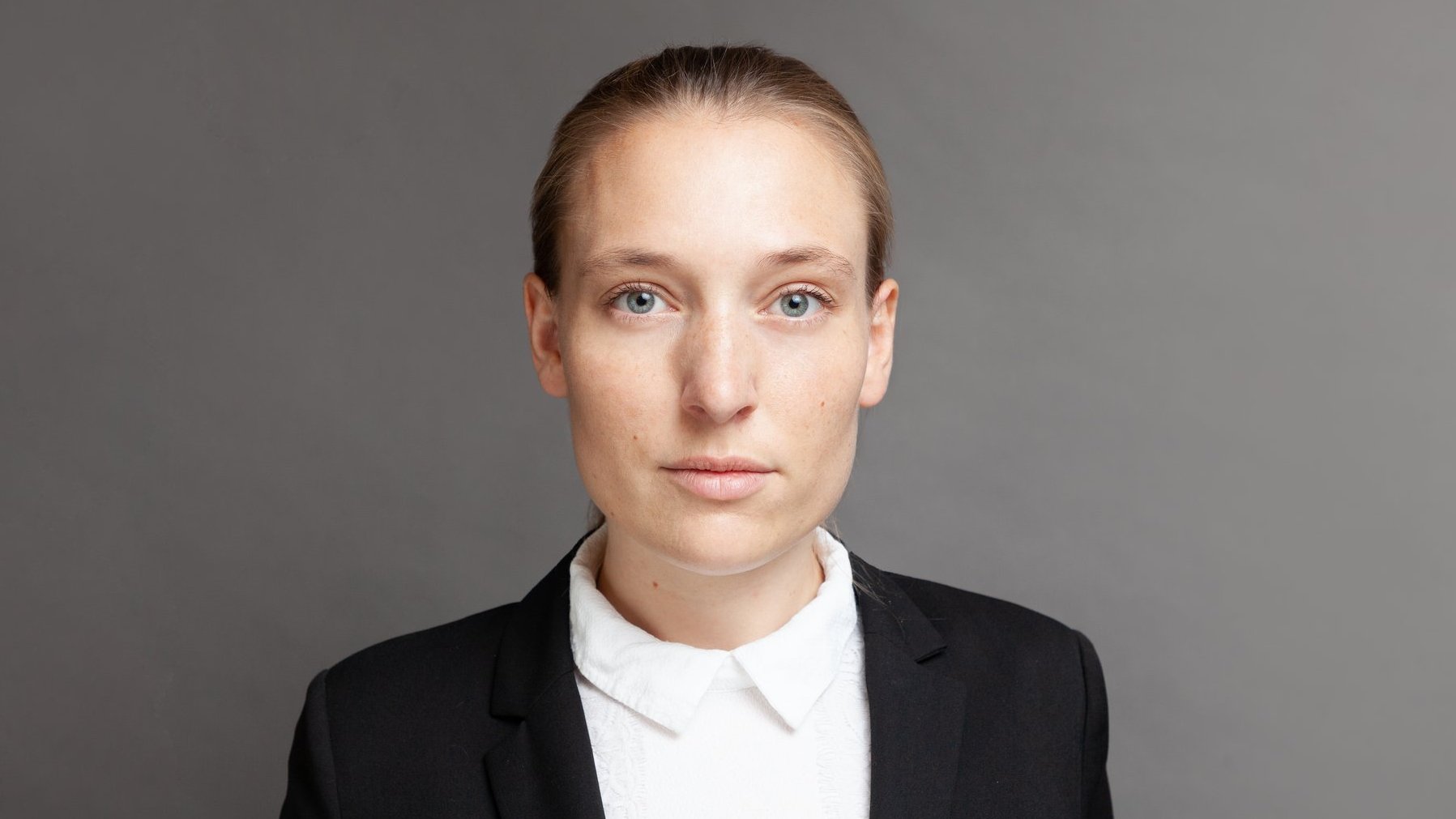 Portraitbild von Friederike Treuer