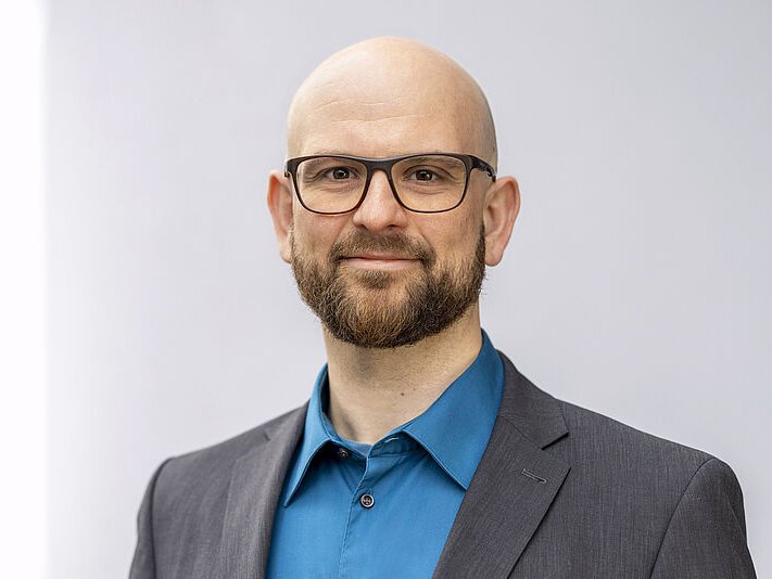 Bildbeschreibung: Portraitbild von Nicolas Bilo