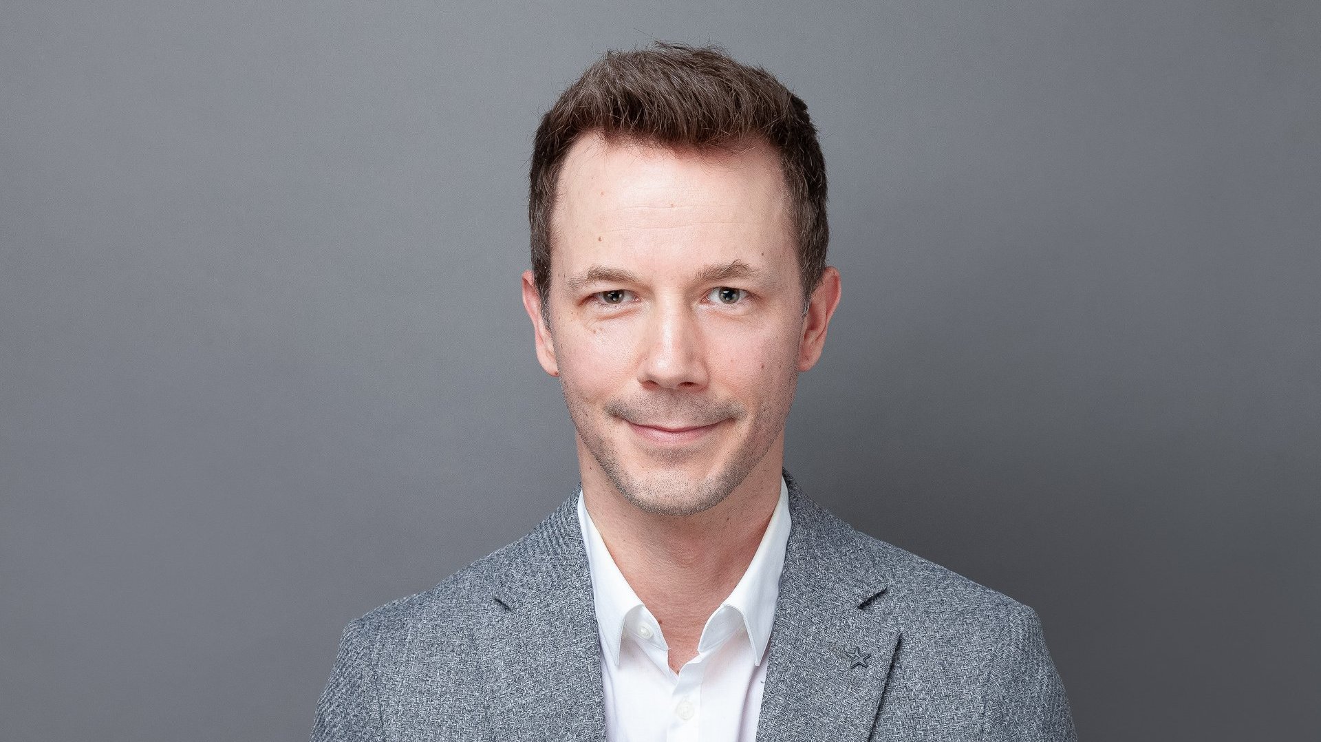 Portraitbild von Mirko Lewa