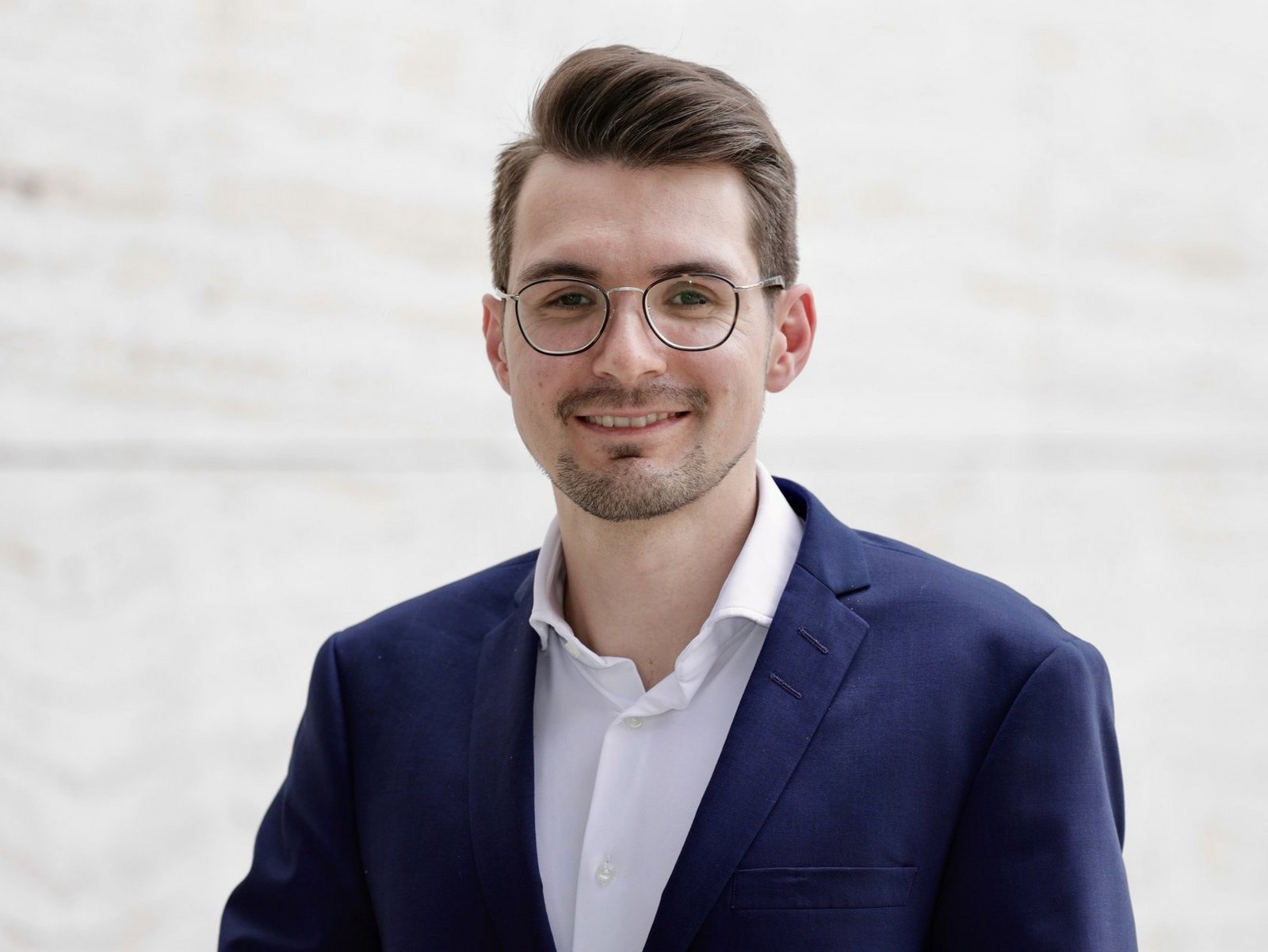 Bildbeschreibung: Portraitbild von Dr. Bernd Weber 