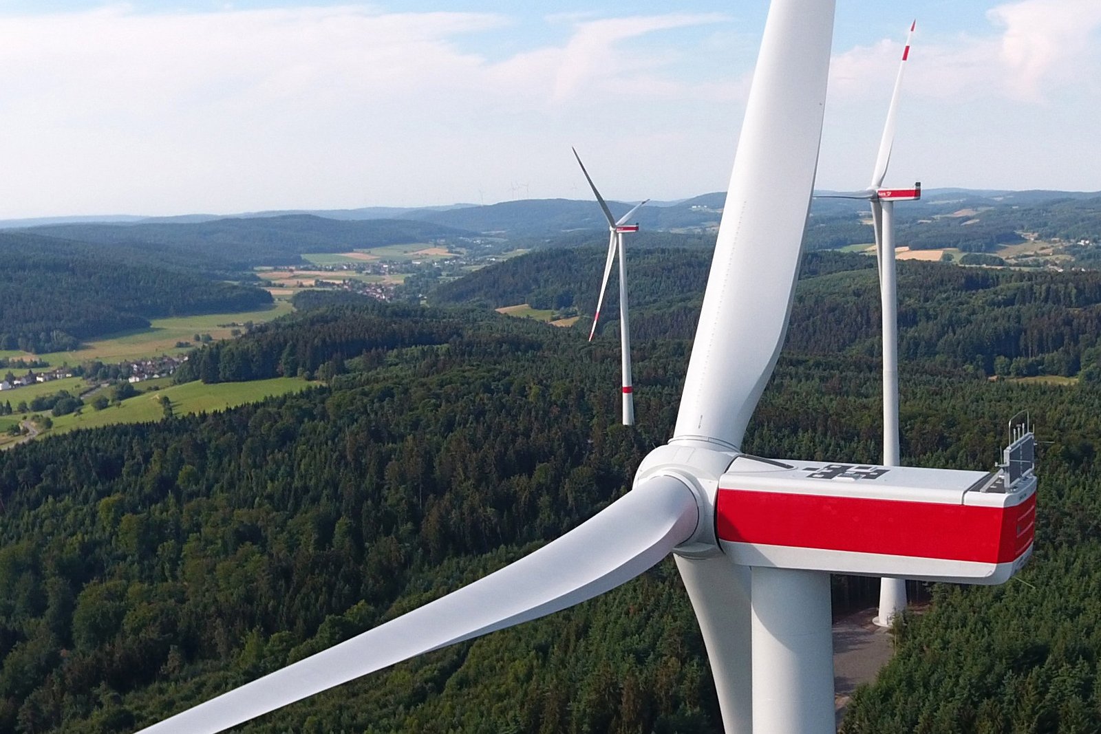 In Rheinland-Pfalz stehen über 450 Windenergieanlagen im Wald. © GAIA mbH