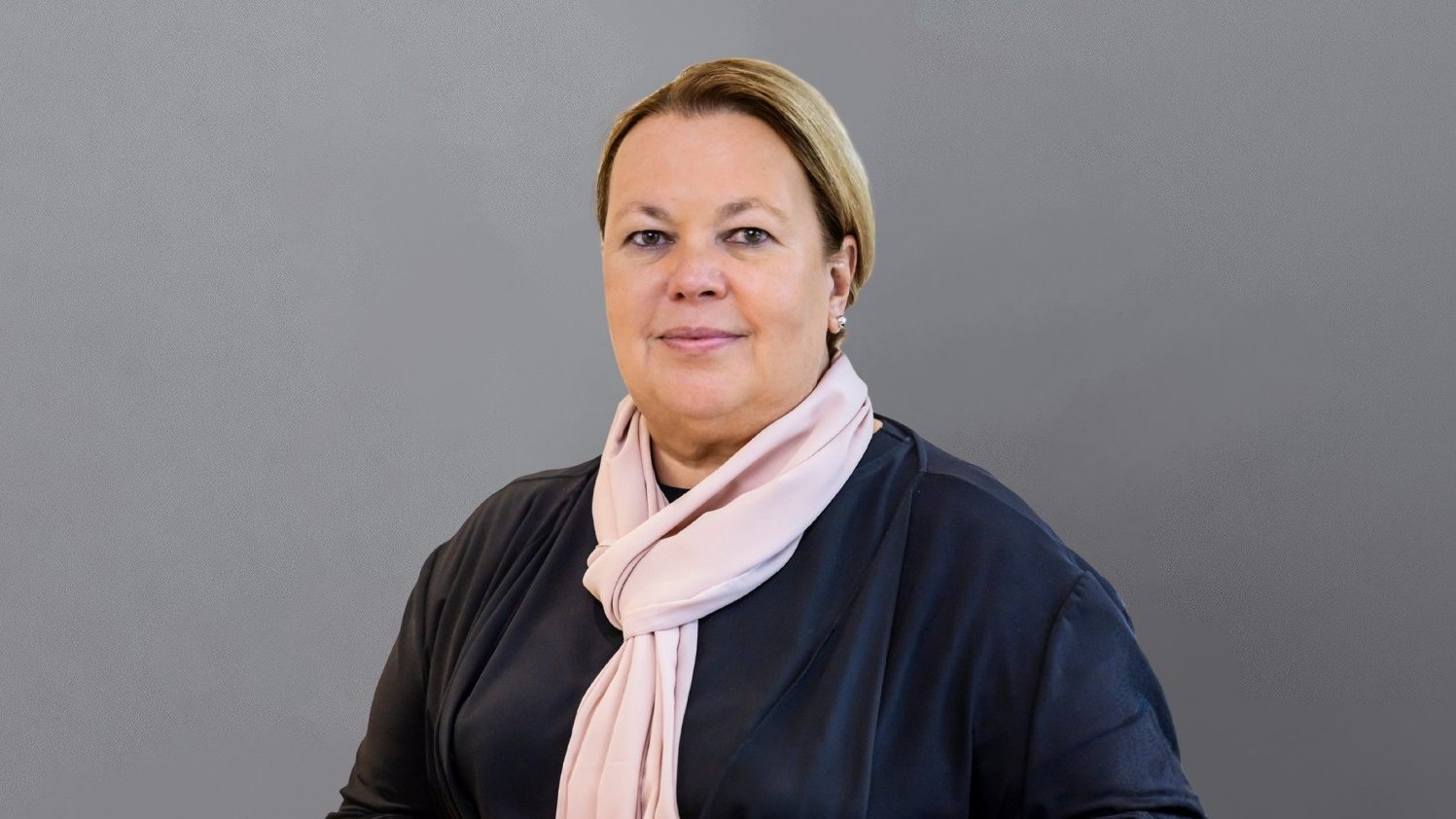 Bildbeschreibung: Portraitbild von Ursula Heinen Esser