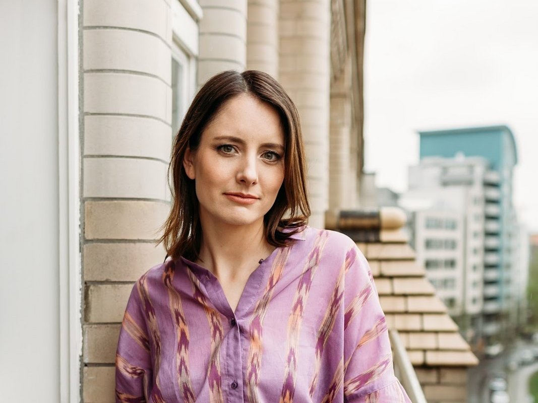 Bildbeschreibung: Portraitbild von Janina Mütze