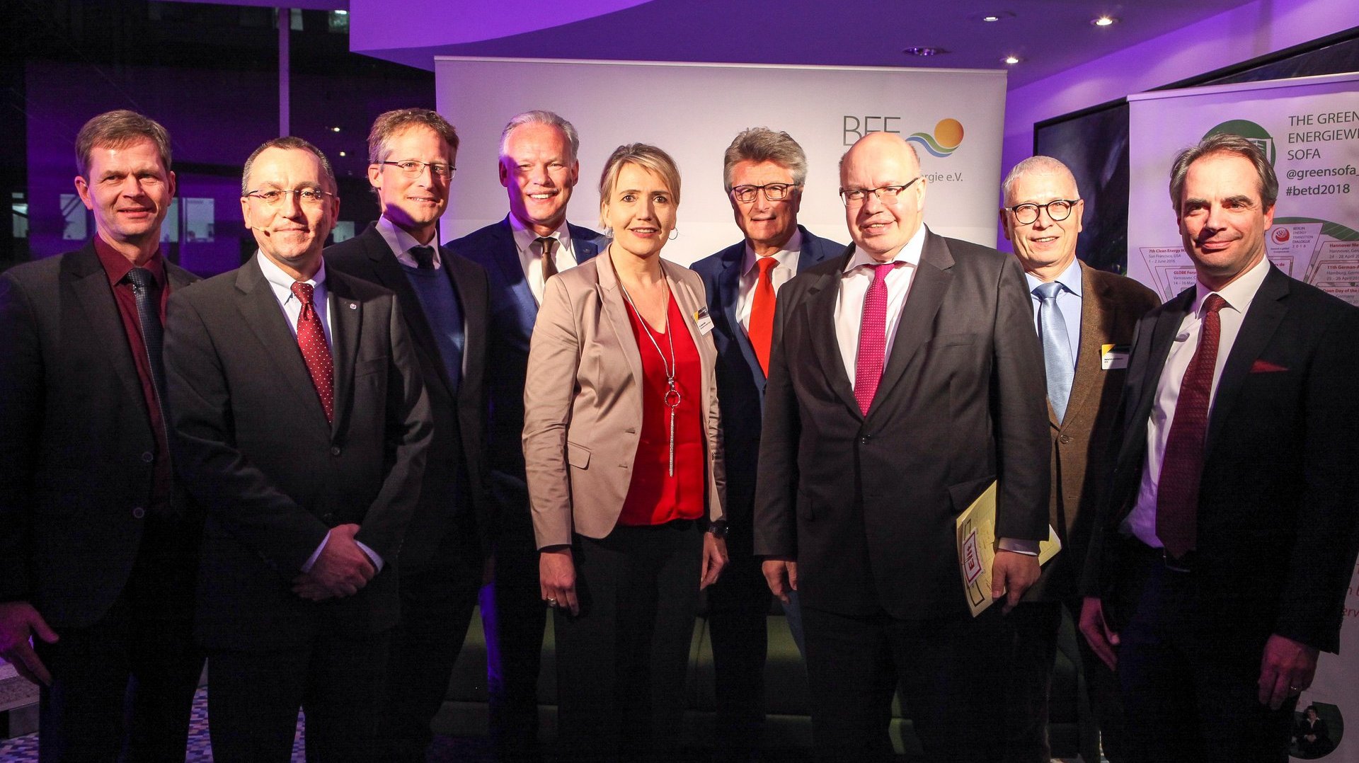 Gruppenfoto von Peter Altmaier und dem BEE-Präsidium beim Neujahrsempfang 2018